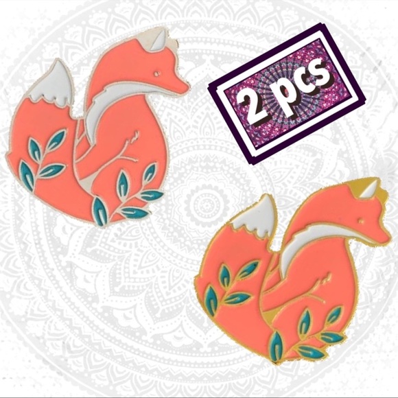 Accessories - 1 LEFT‼️ Set of 2 Matching Fox Pins Enamel Gold Silver Metal Brooch Pair Foxes